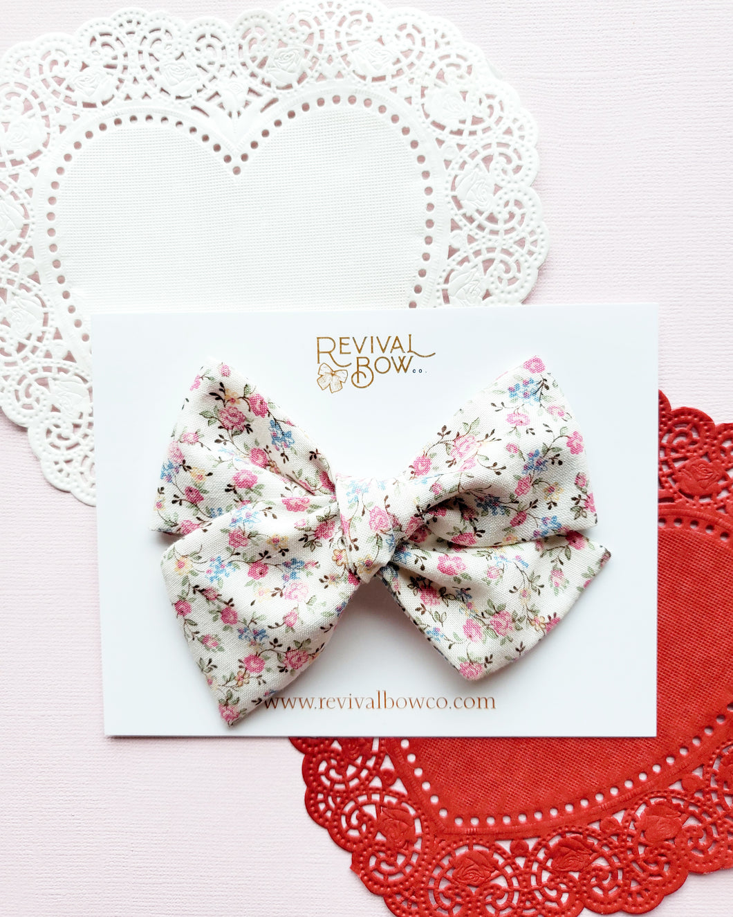 Large Pinwheel Bow • Petite Floral