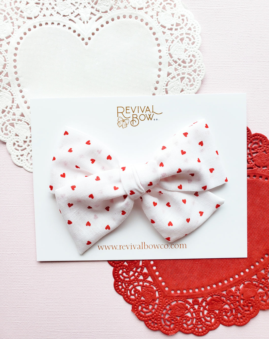 Large Pinwheel Bow • Red Hearts