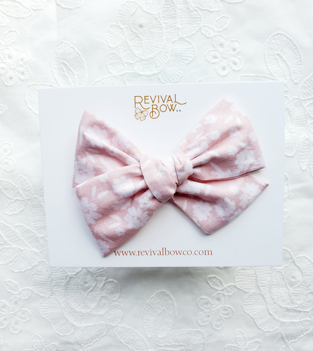 Large Pinwheel Bow • Pink Floral