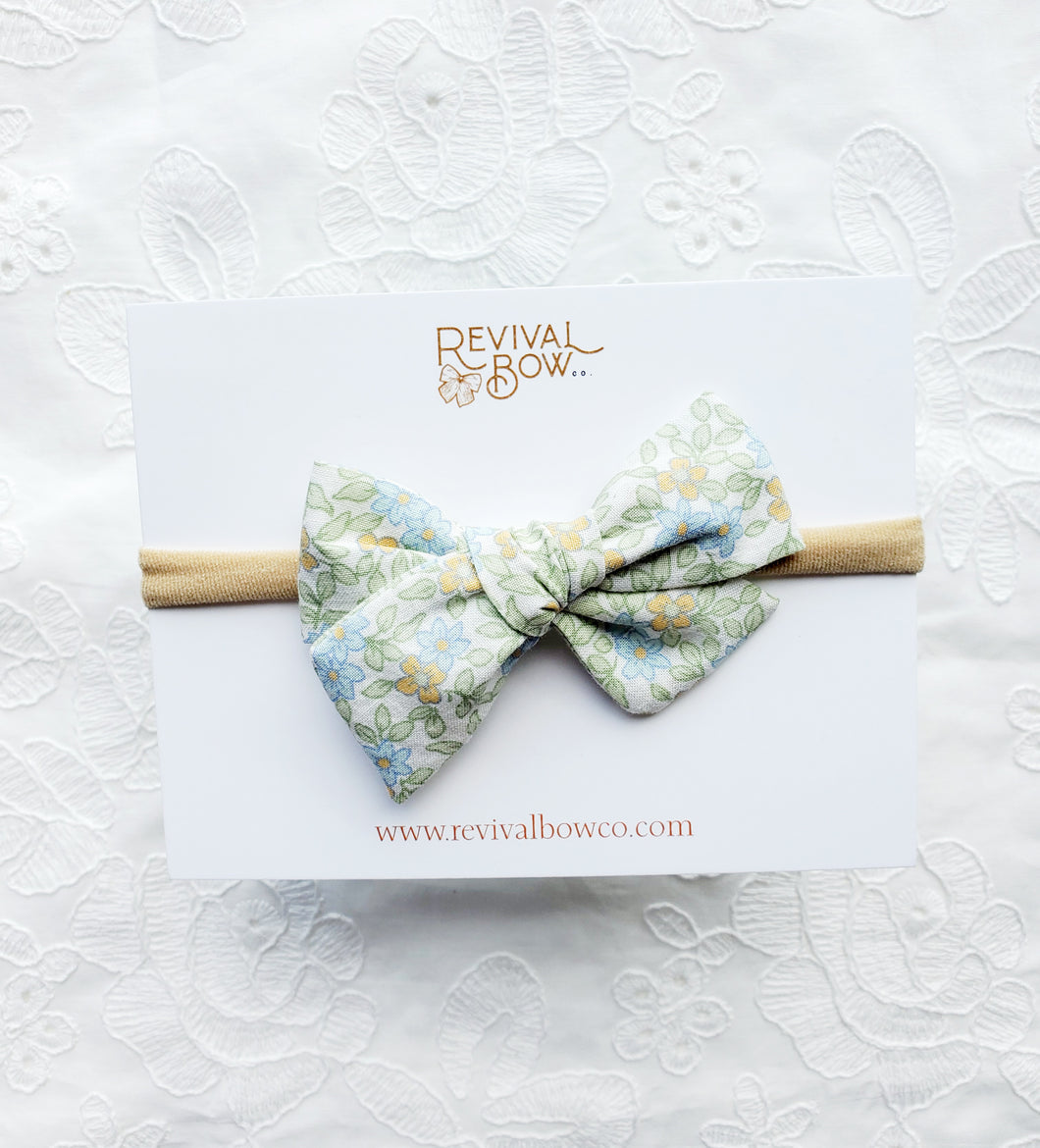 Small Pinwheel Bow • Spring Floral