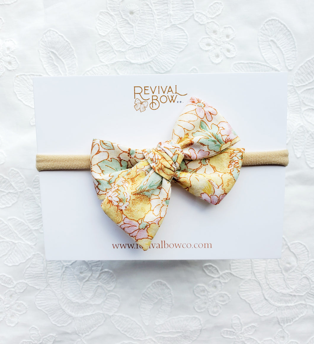 Small Pinwheel Bow • Yellow Floral