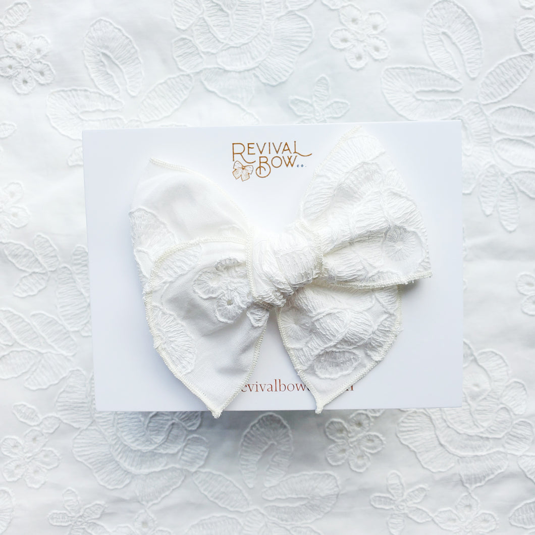 Fable Bow • White Lace