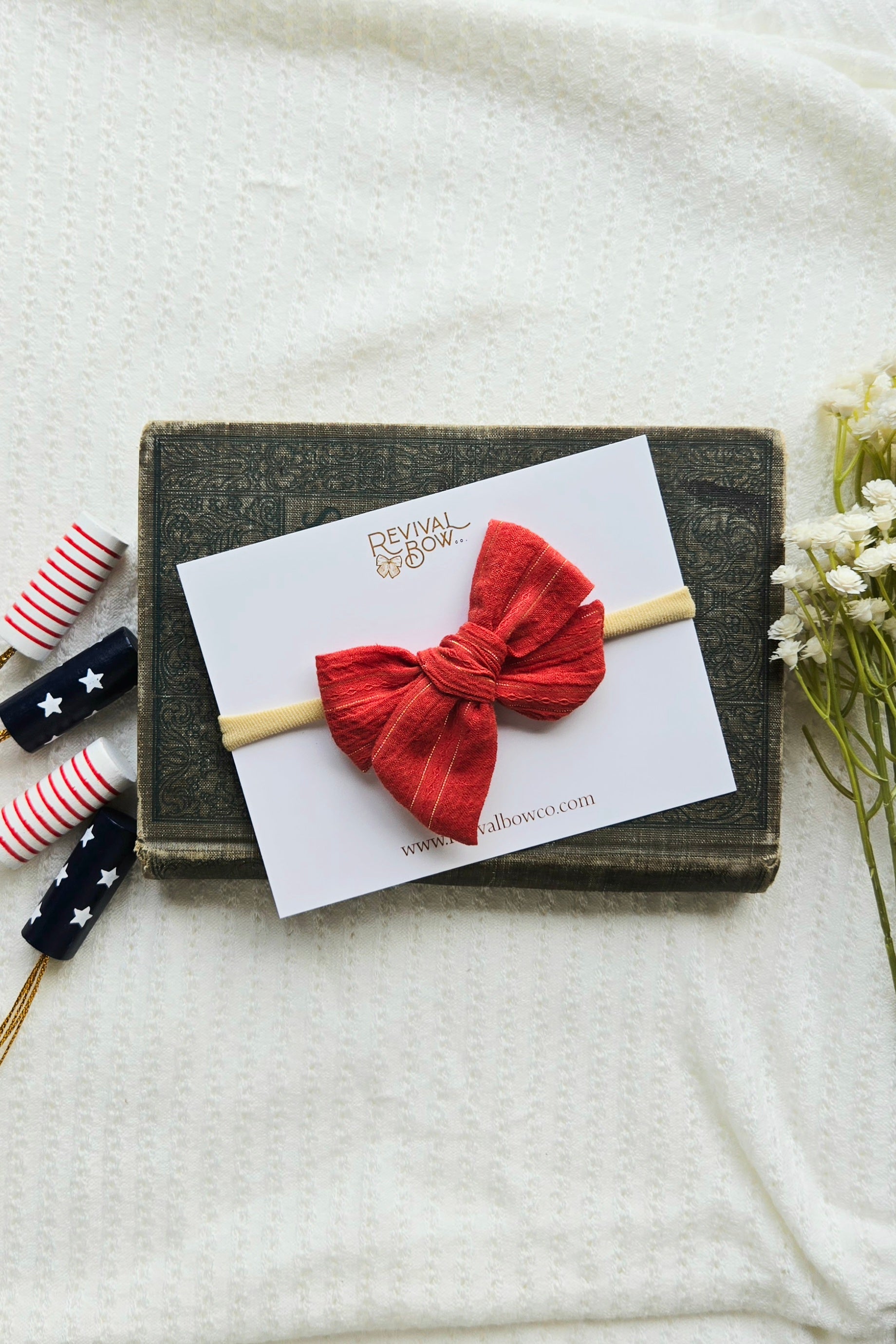 Small Pinwheel Bow • Textured Red