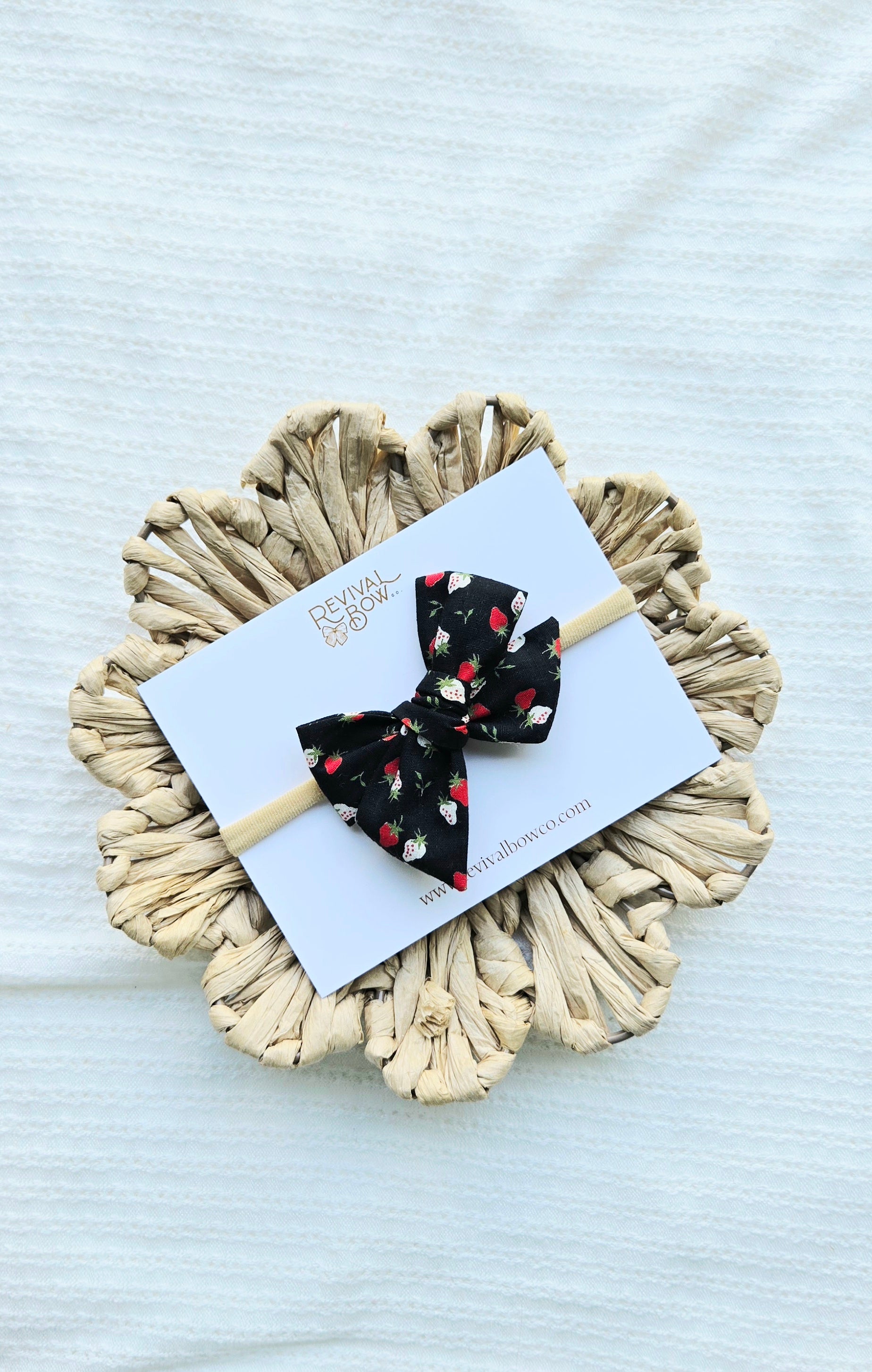 Small Pinwheel Bow • Black Strawberries