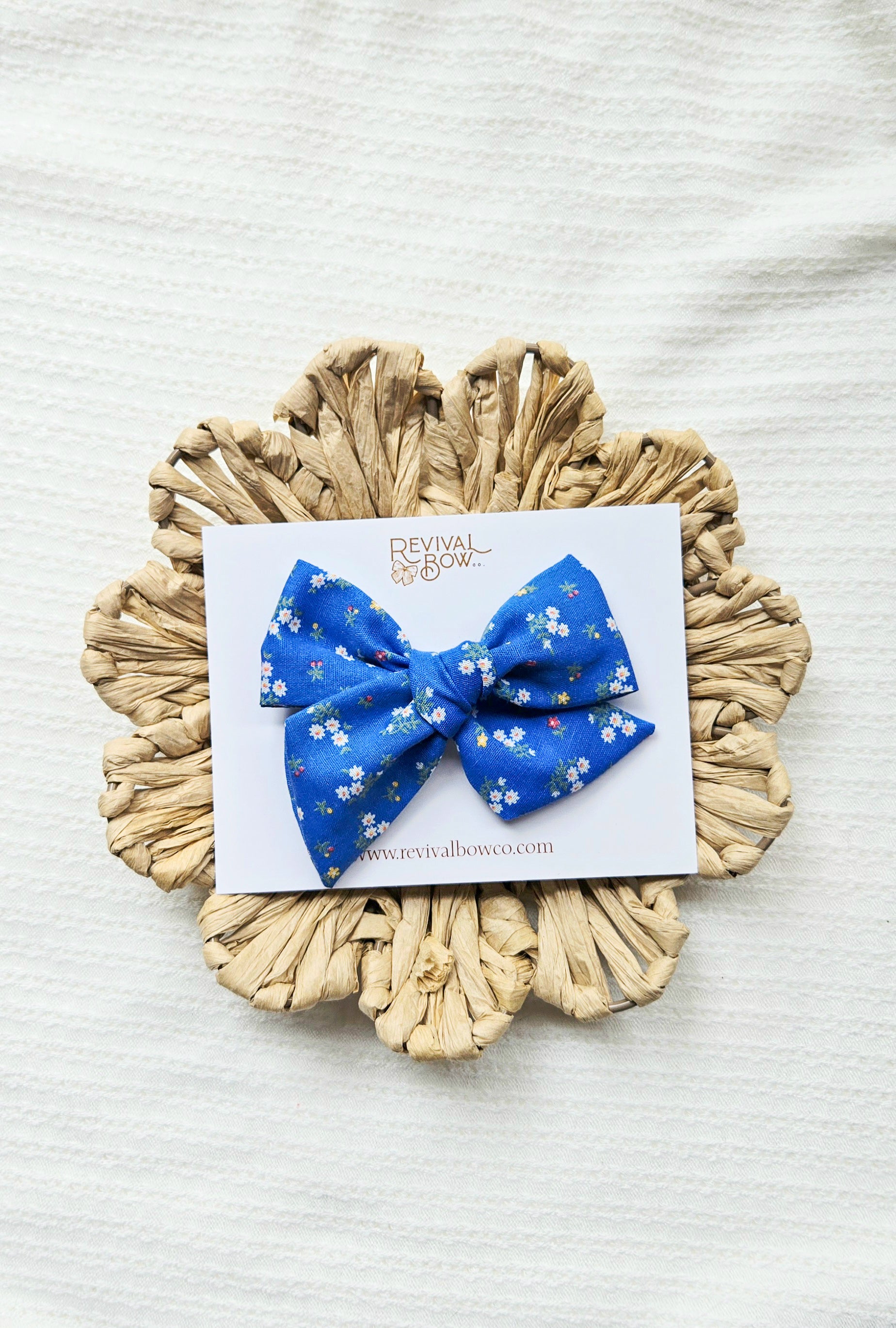 Large Pinwheel Bow • Blue Daisy