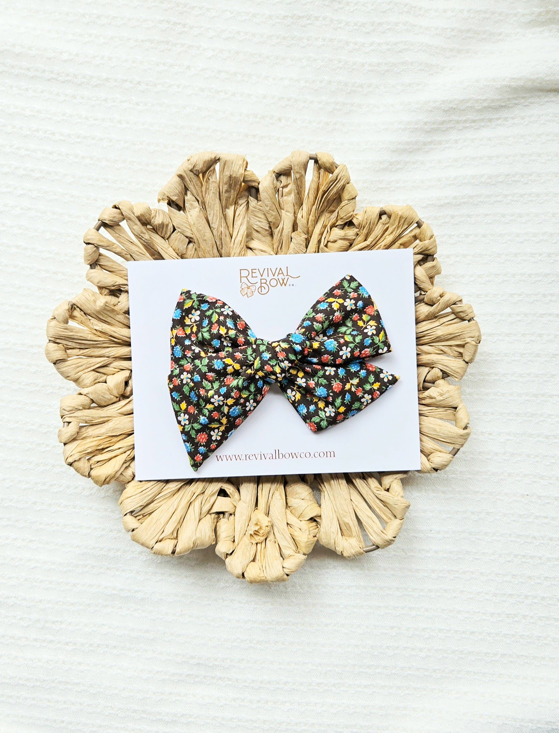 Large Pinwheel Bow • Vintage Berries