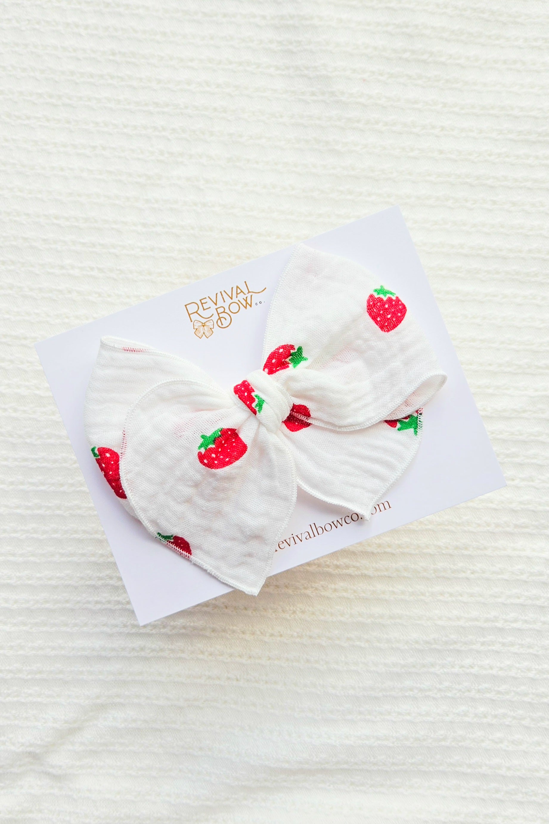 Fable Bow • Strawberry Gauze