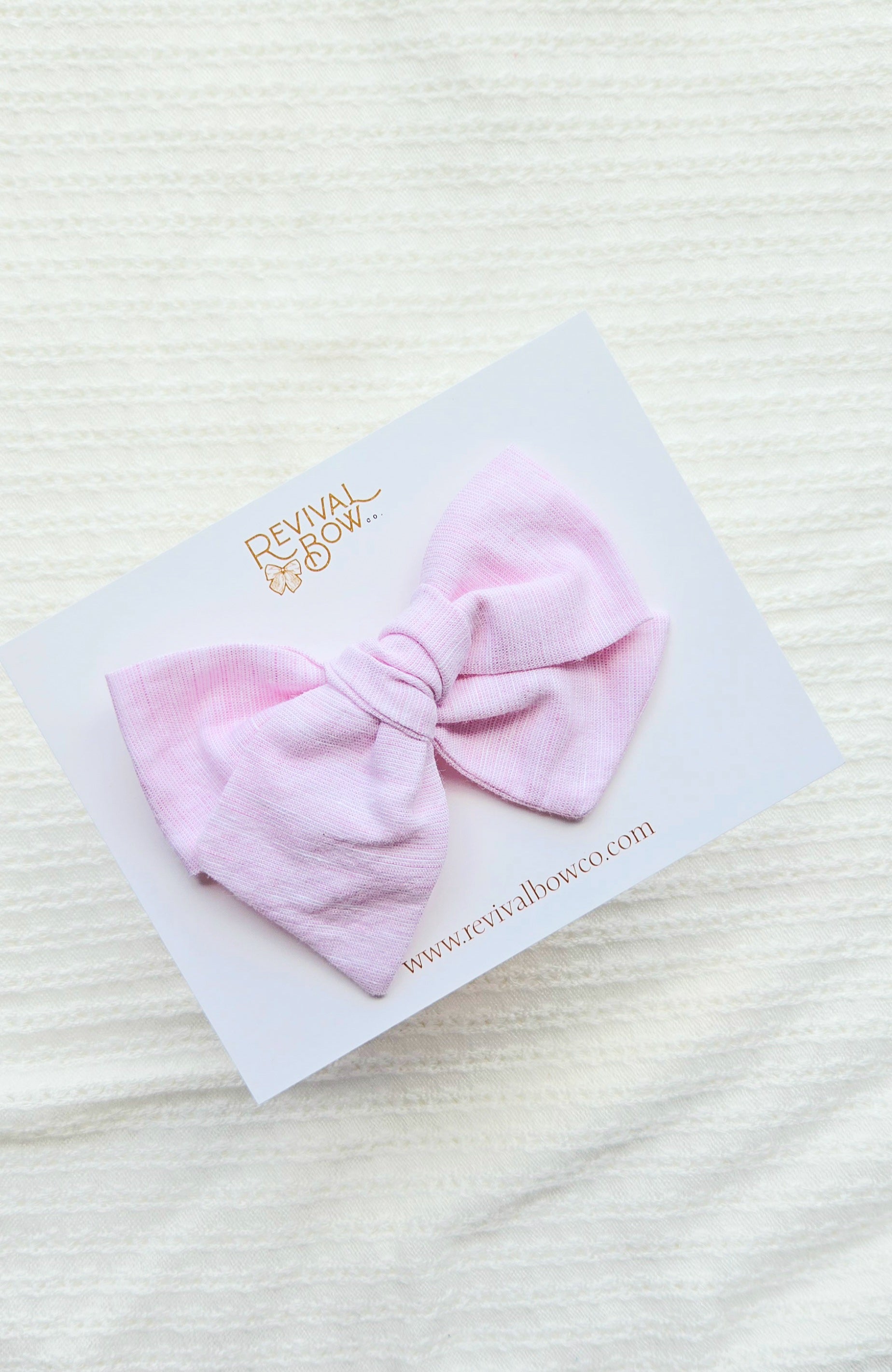 Large Pinwheel Bow • Light Pink Linen
