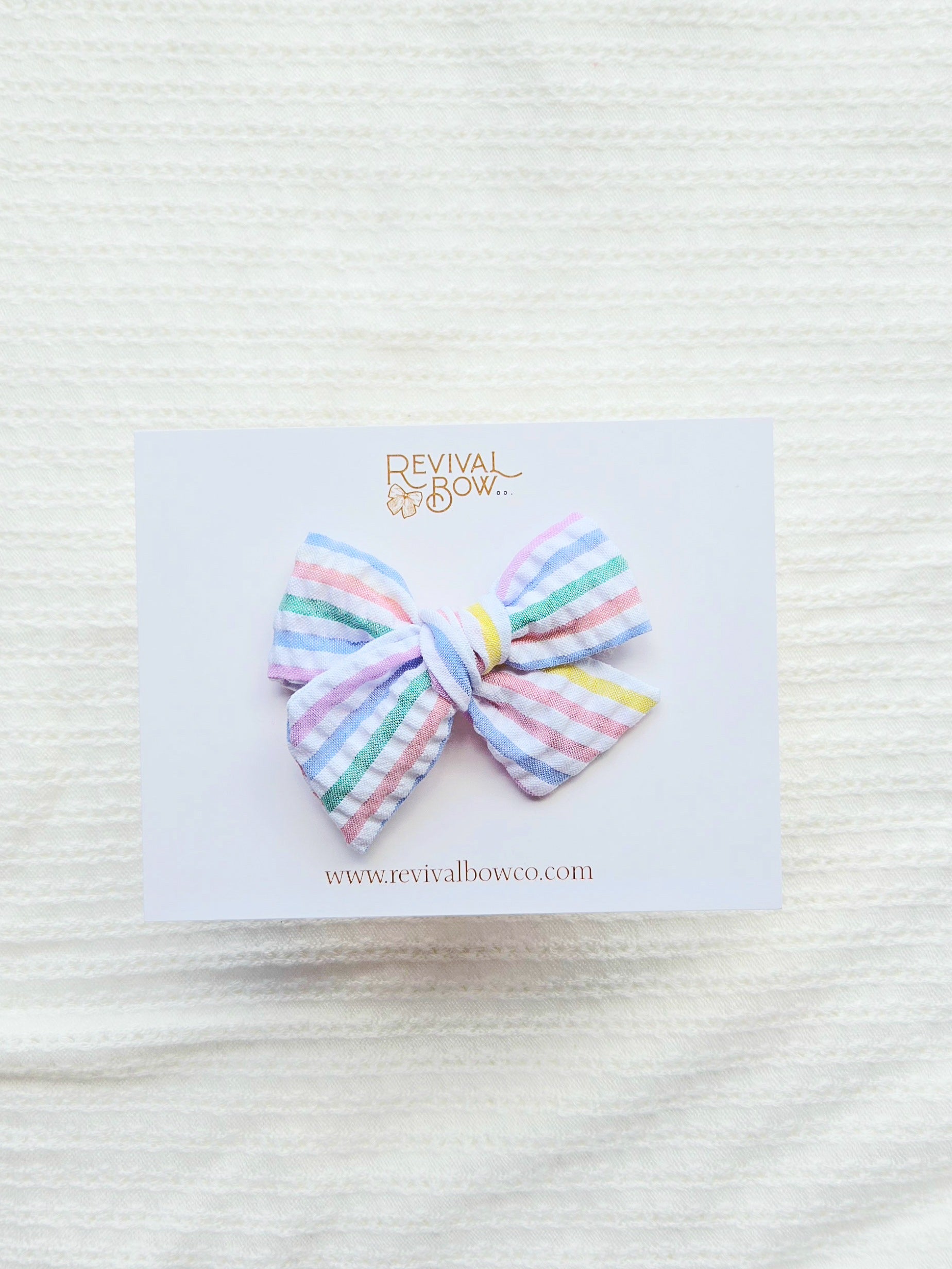 Small Pinwheel Bow • Candy Stripe