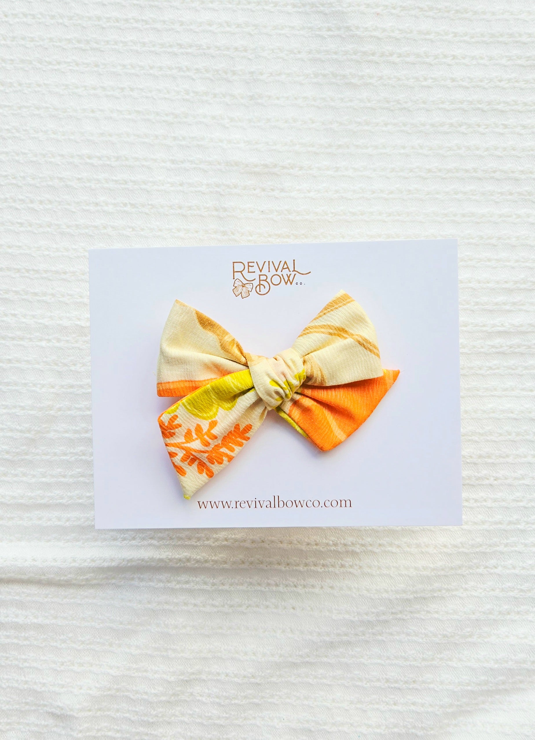 Small Pinwheel Bow • Orange