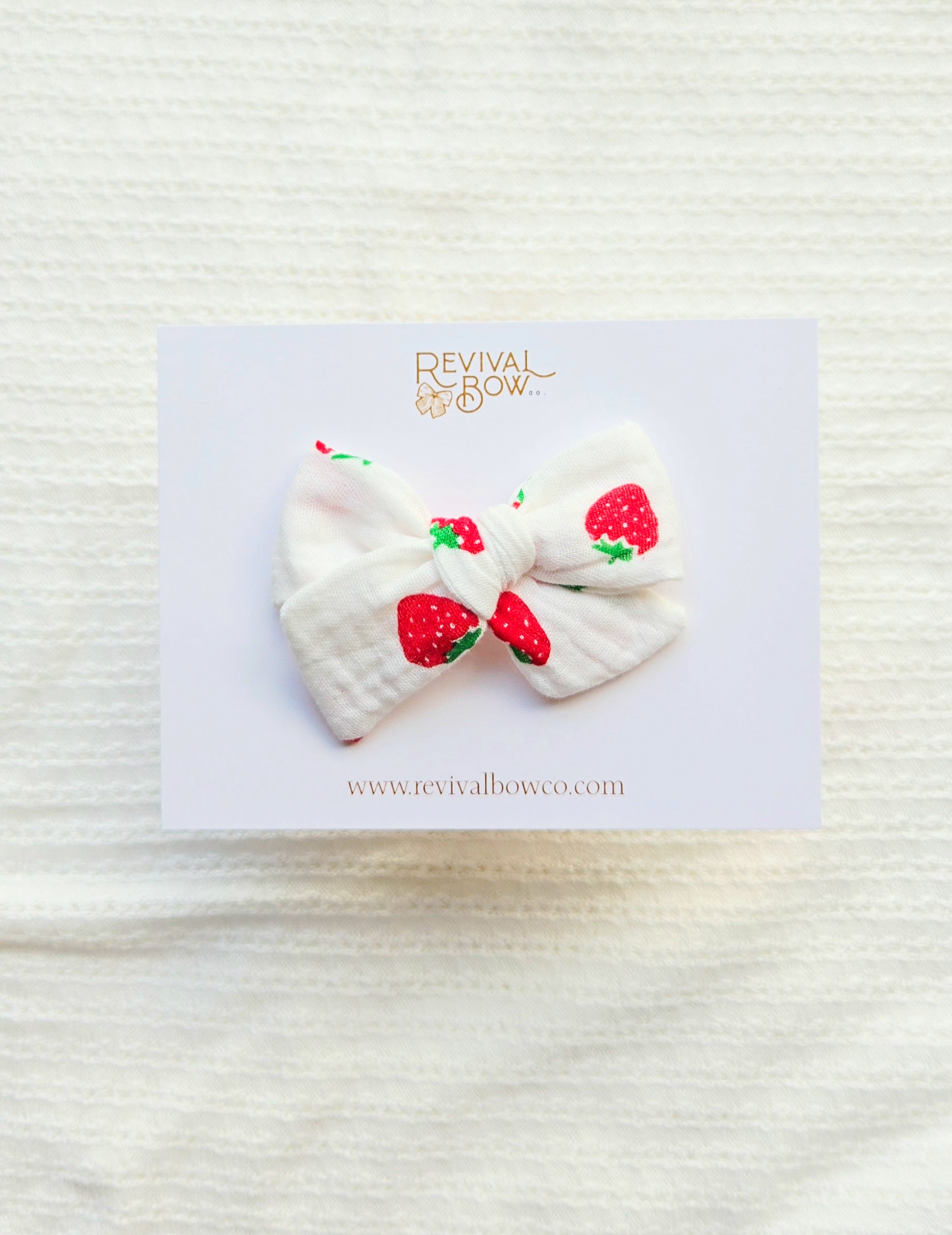 Small Pinwheel Bow • Strawberry Gauze