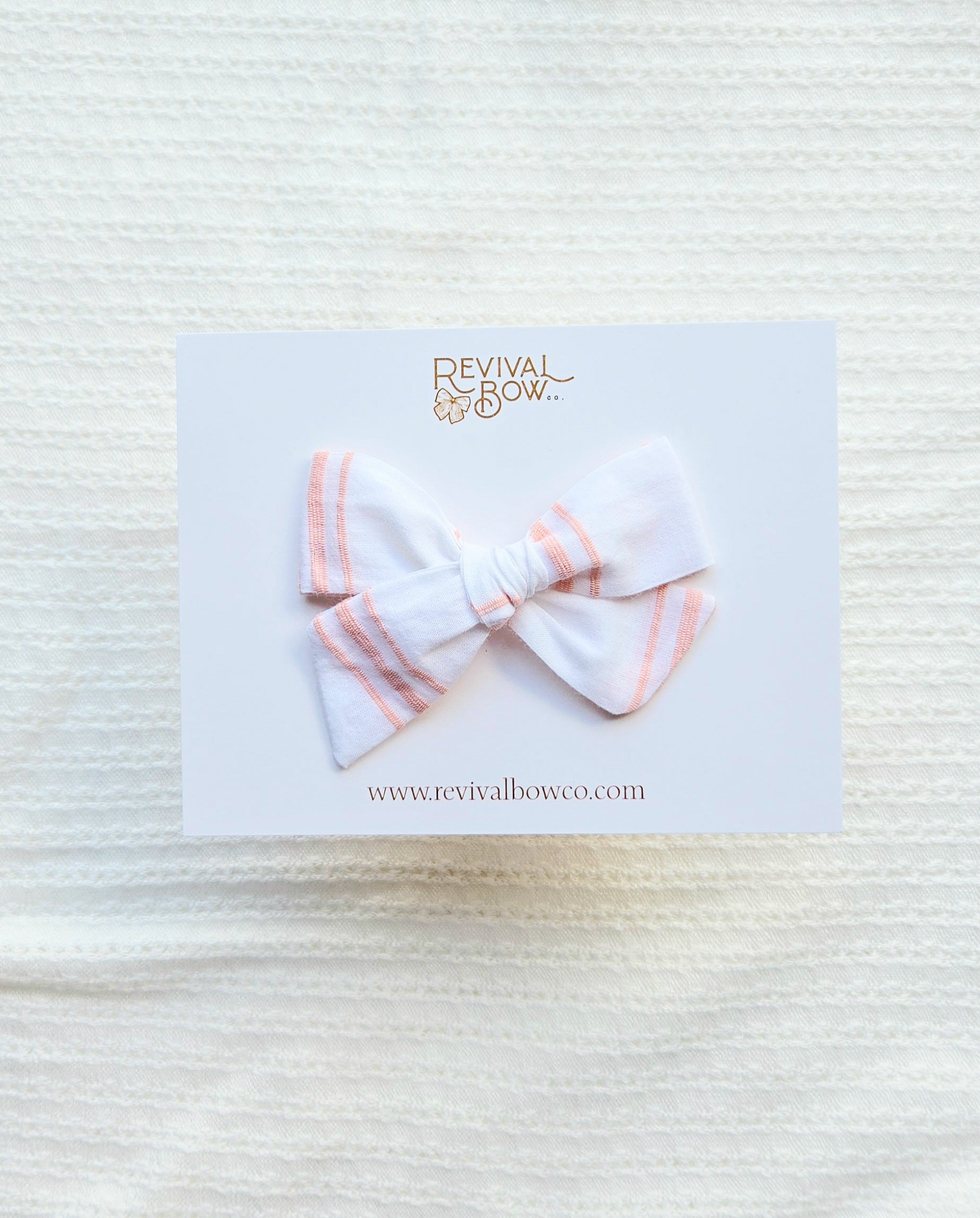 Small Pinwheel Bow • White Stripe