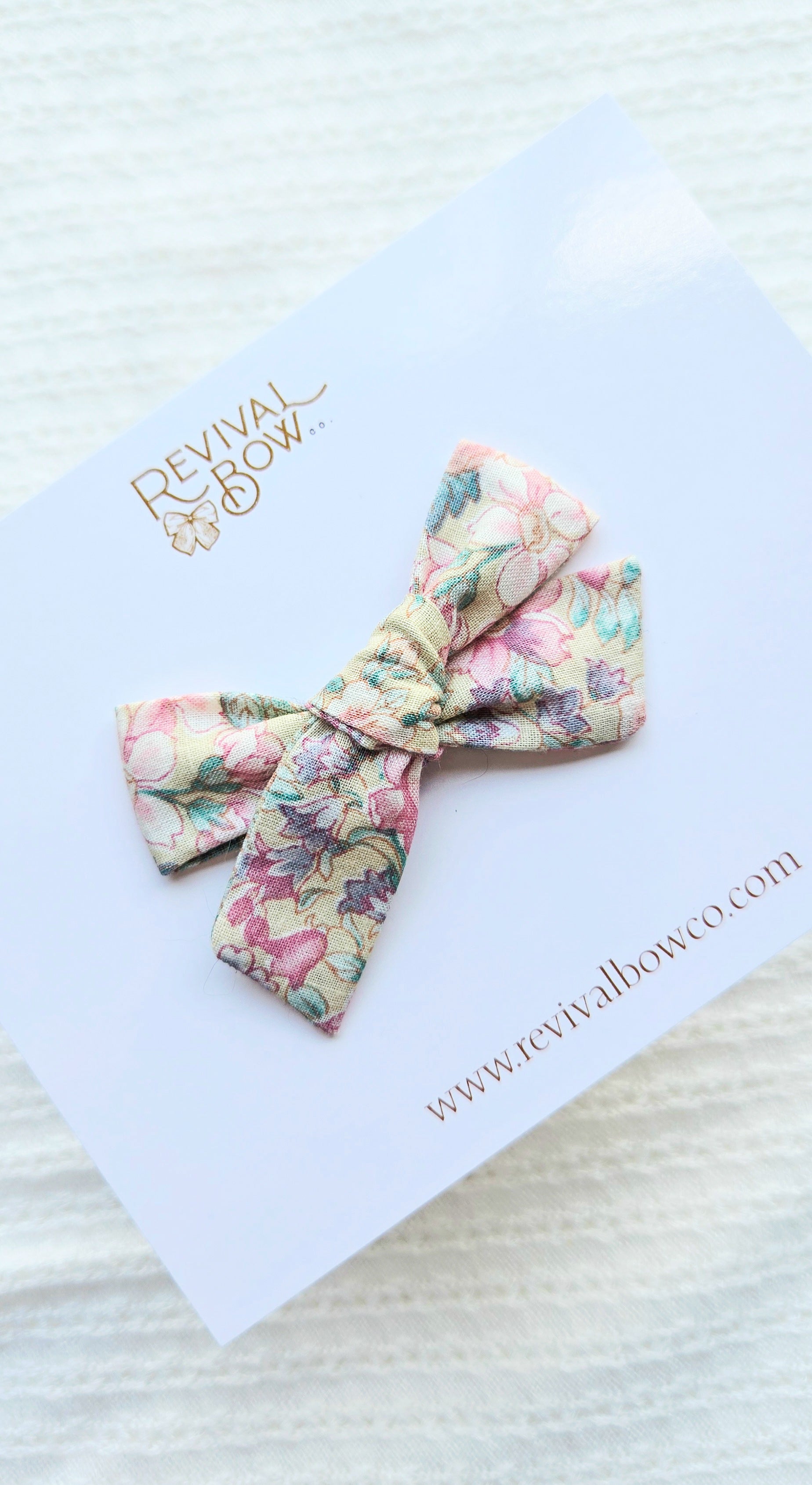 Mini Pinwheel Bow • Beige Floral