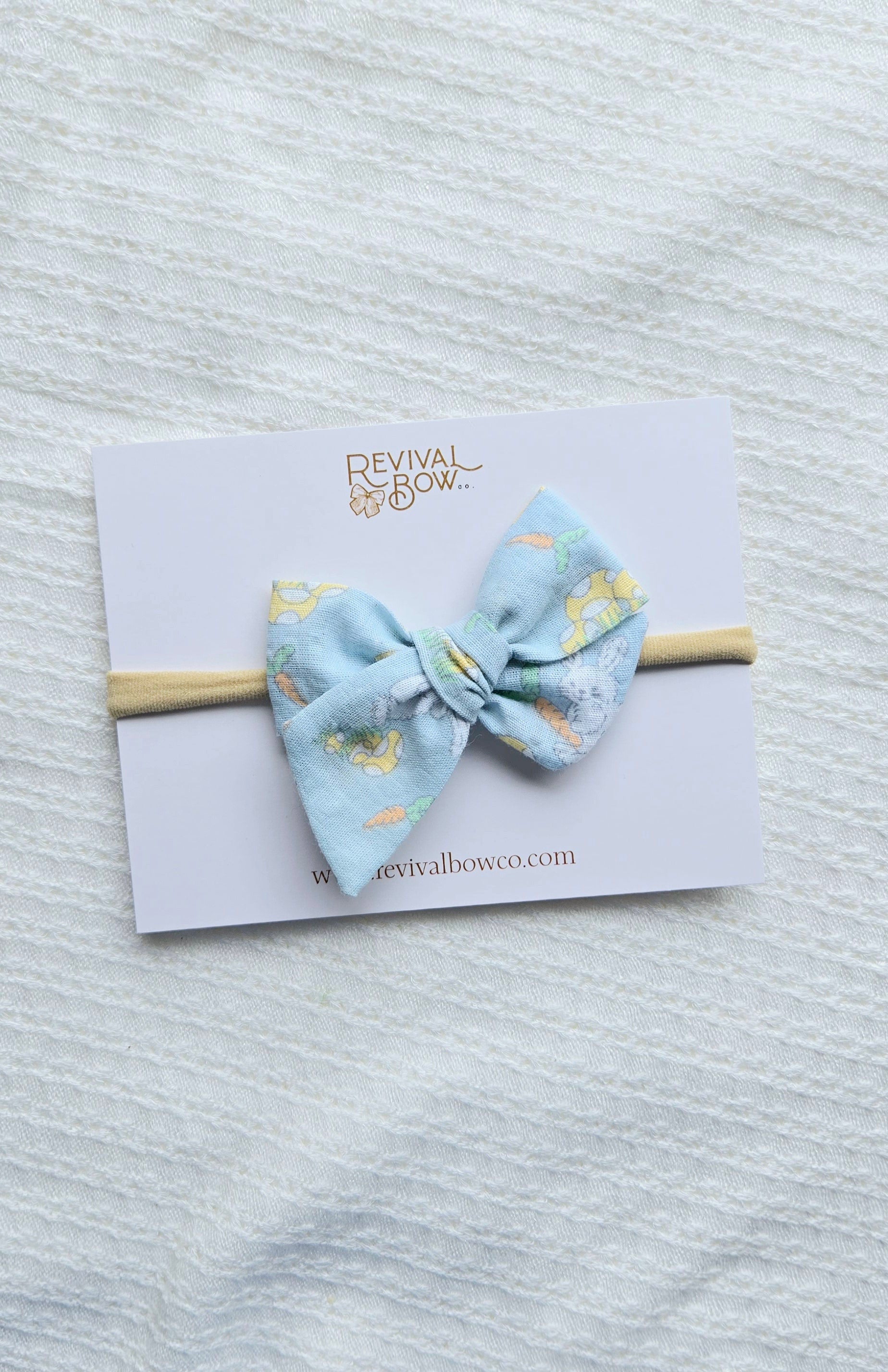 Small Pinwheel Bow • Blue Bunnies