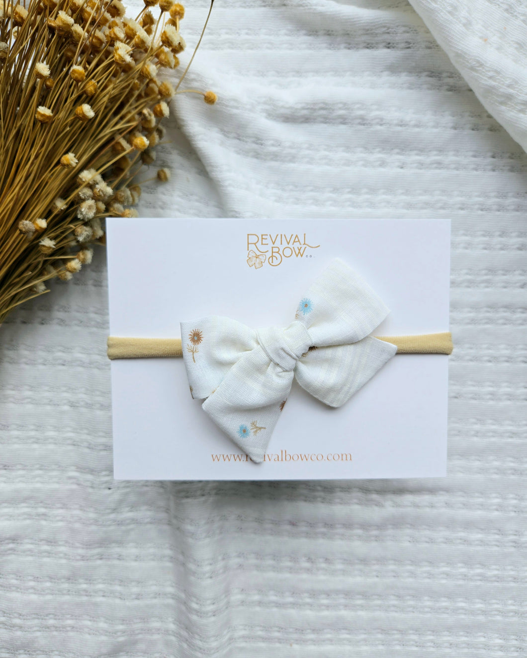 Small Pinwheel Bow • Tillie