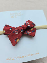 Load image into Gallery viewer, Mini Pinwheel Bow • Red Floral
