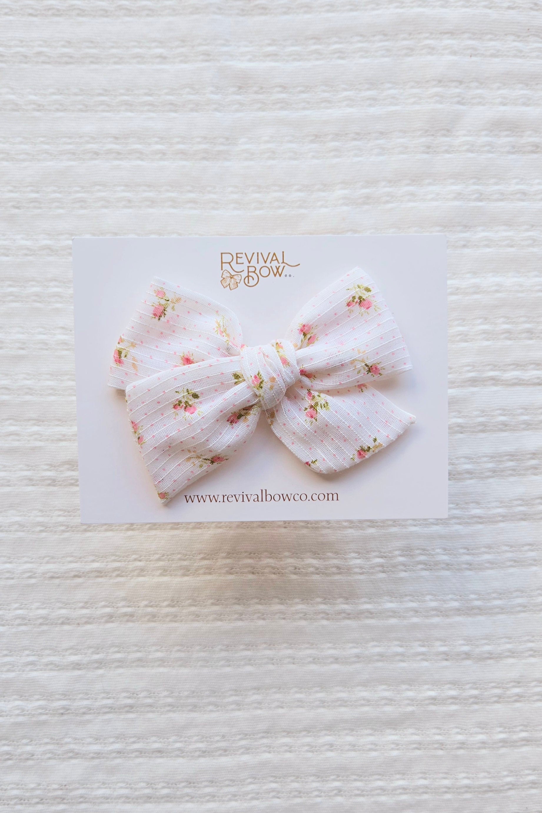 Large Pinwheel Bow • Harper