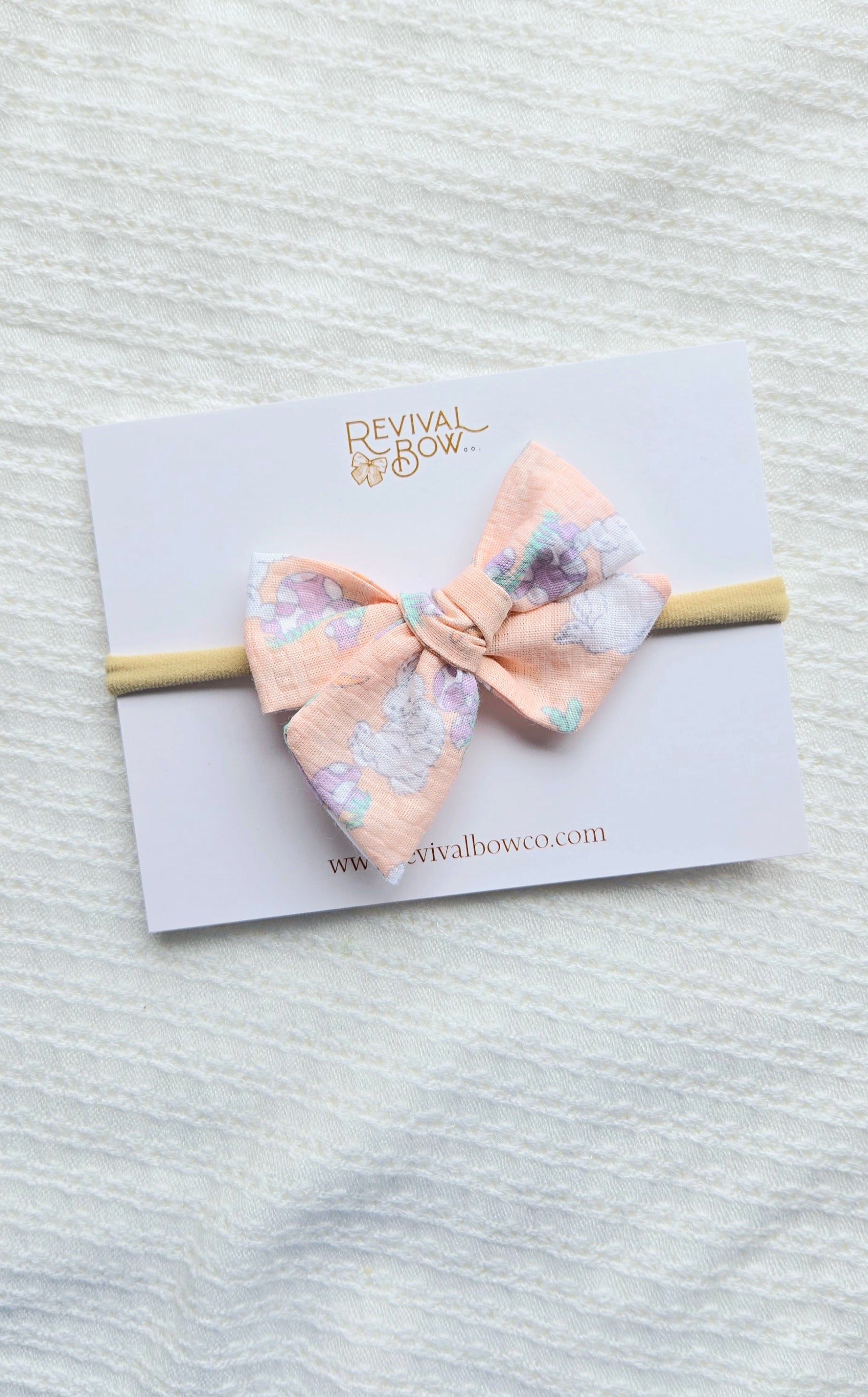 Small Pinwheel Bow • Peach Bunnies