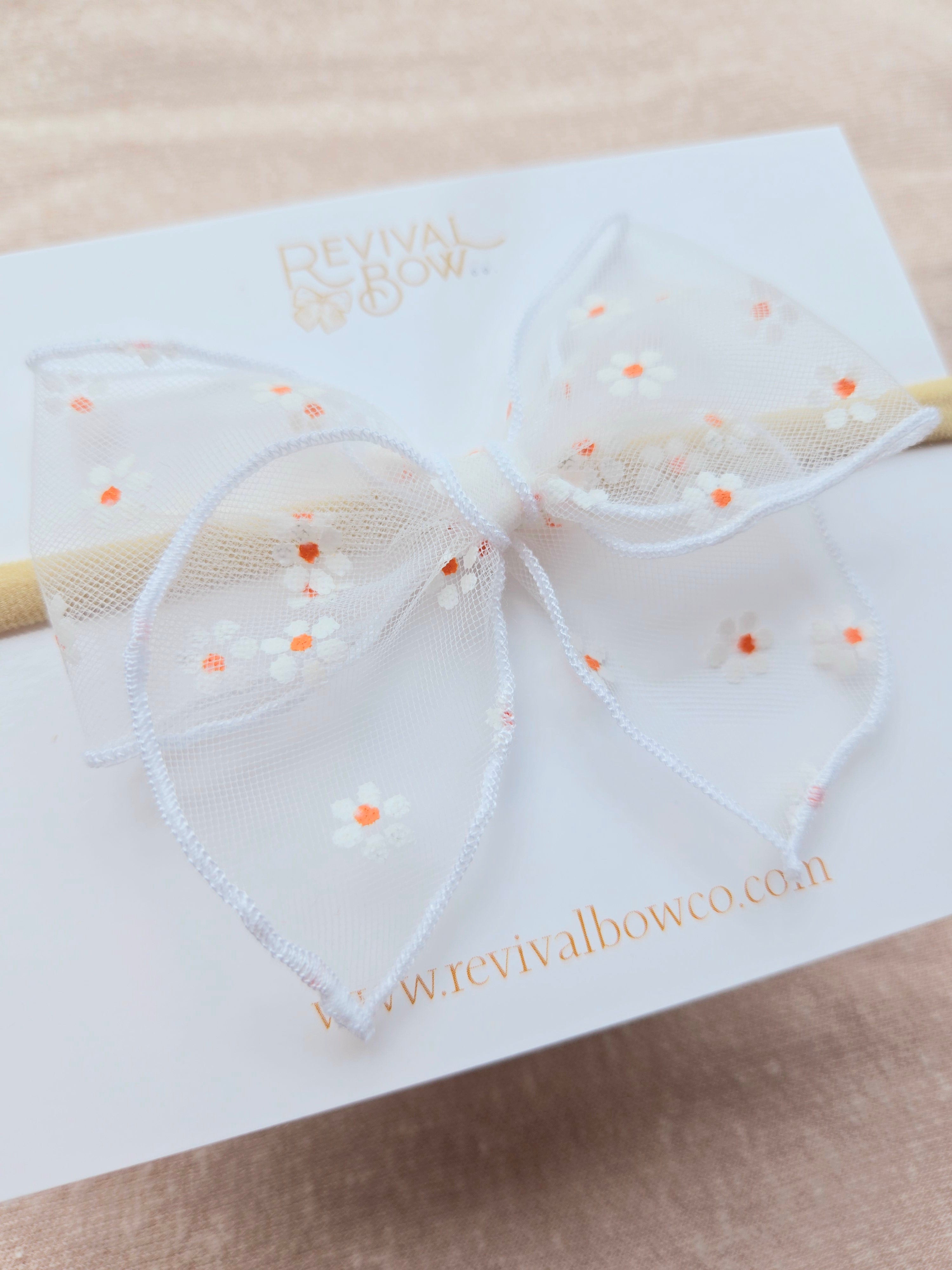 Mini Fable • Sheer Daisy