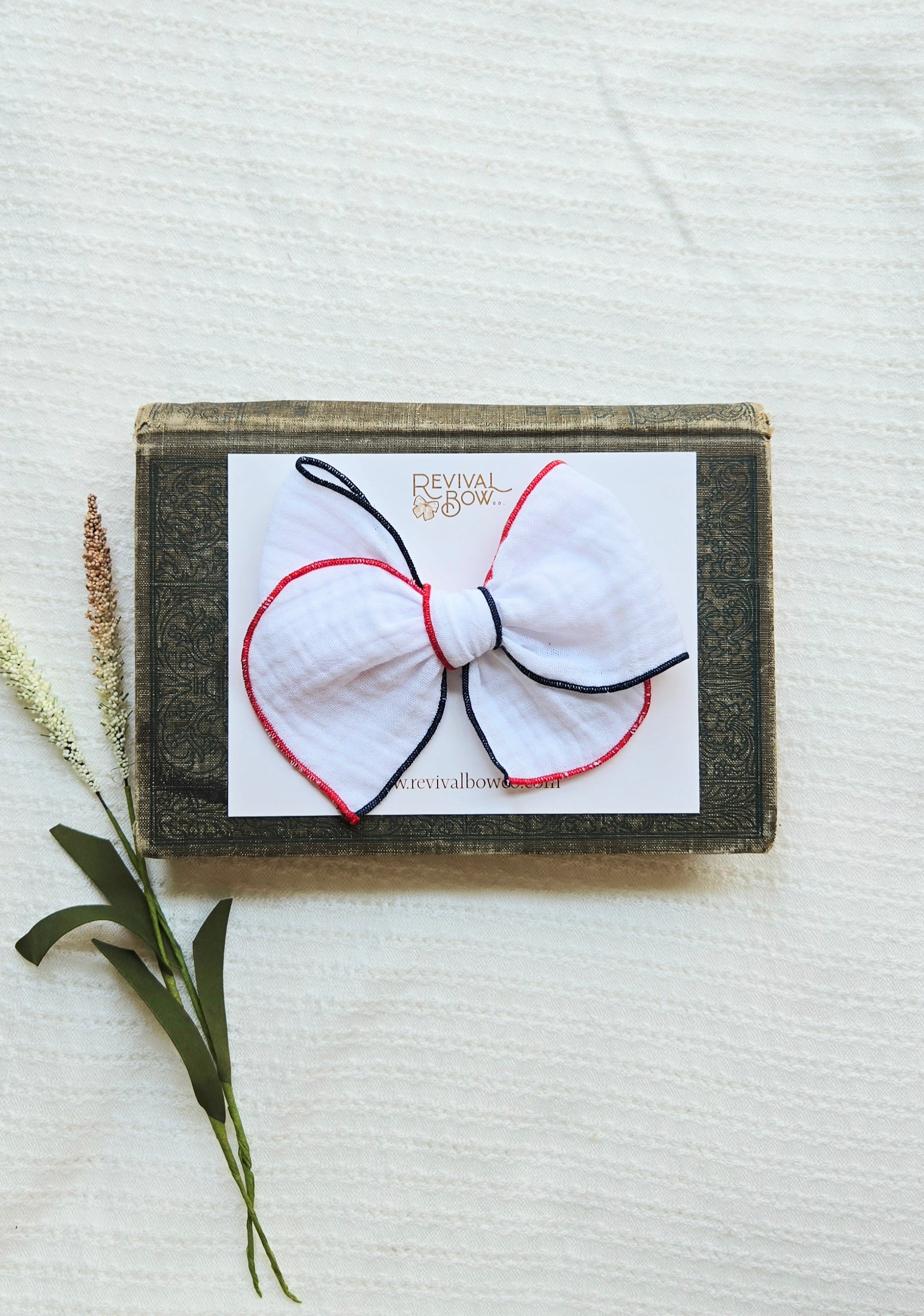 Fable Bow • Americana