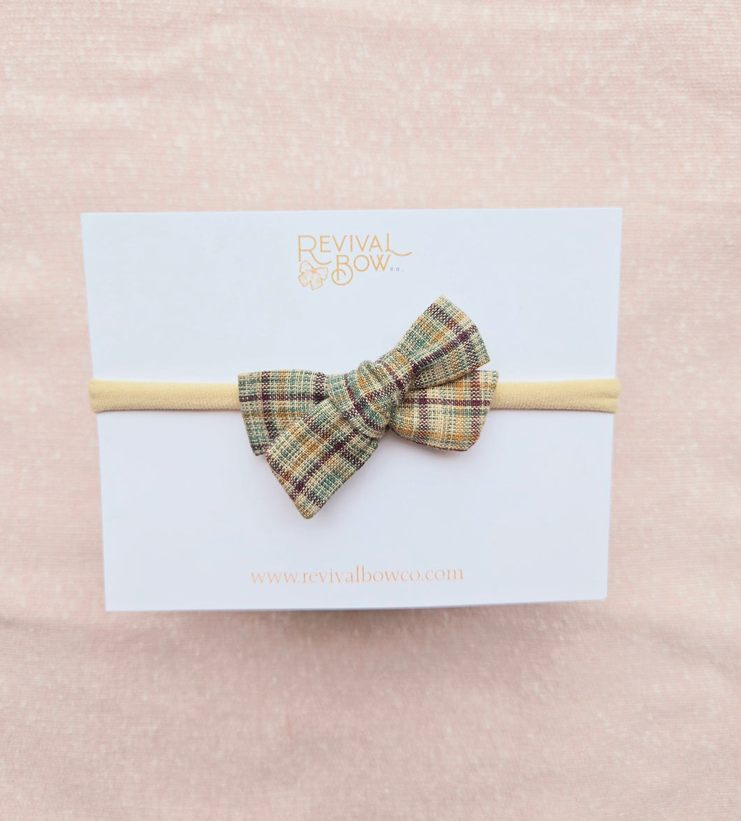 Mini Pinwheel Bow • Plaid