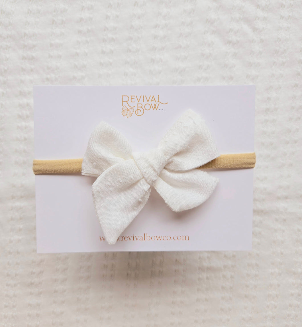 Small Pinwheel • Textured Ivory