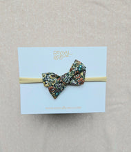 Load image into Gallery viewer, Mini Pinwheel Bow • Green Floral
