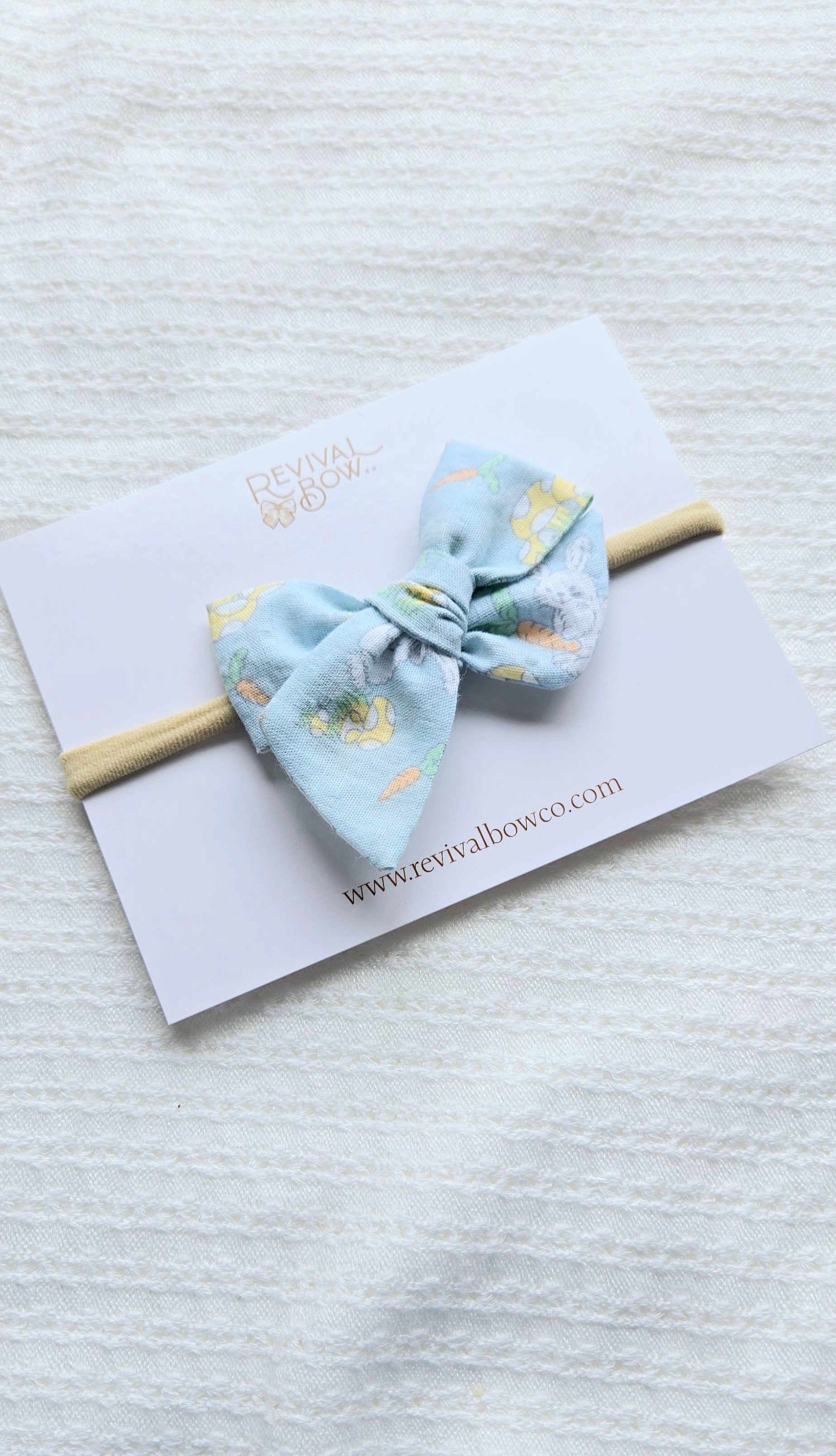 Small Pinwheel Bow • Blue Bunnies