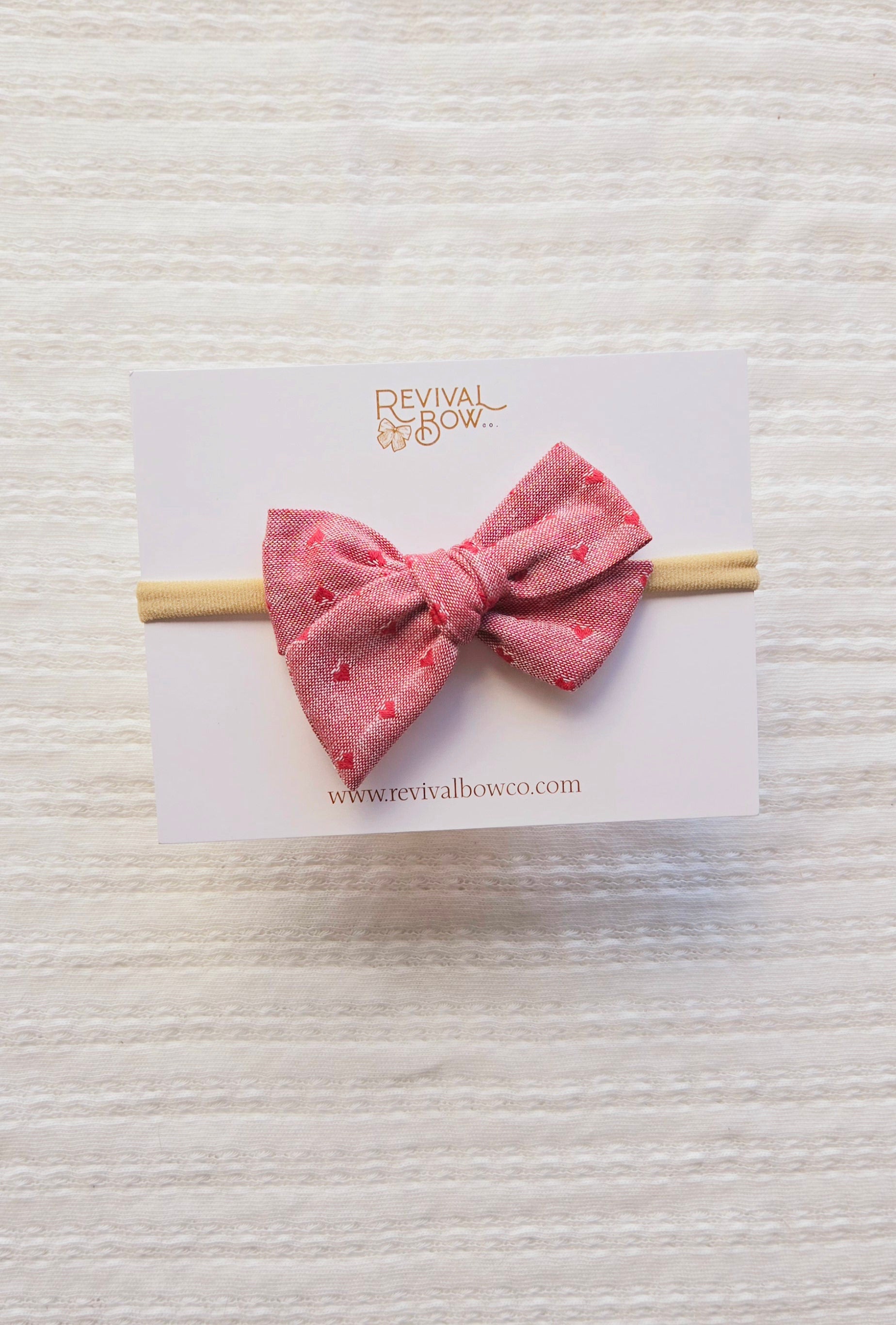 Small Pinwheel Bow • Red Hearts