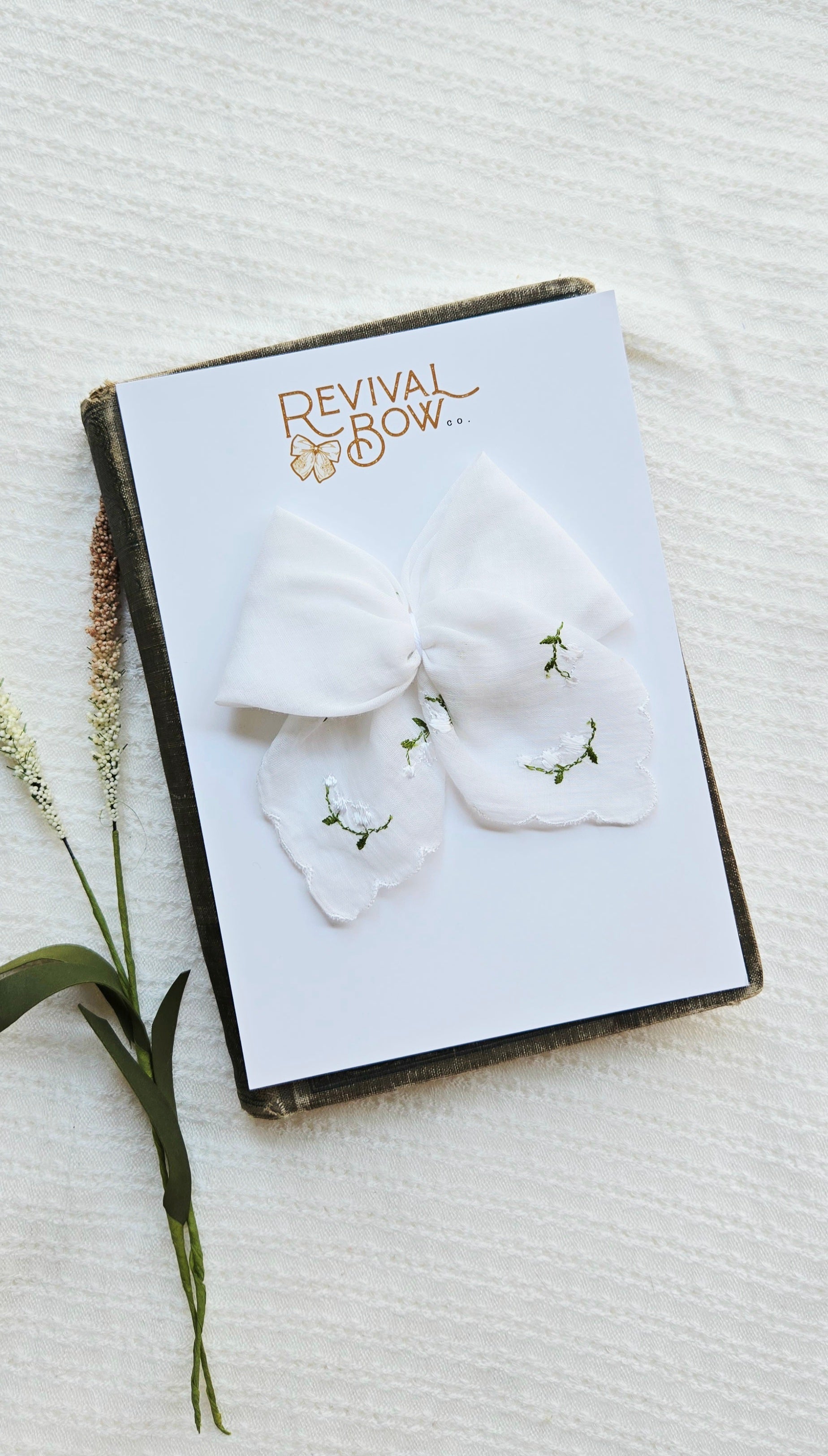 Vintage Handkerchief Bow 2