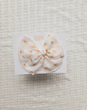 Load image into Gallery viewer, Fable Bow • Vintage Orange Floral
