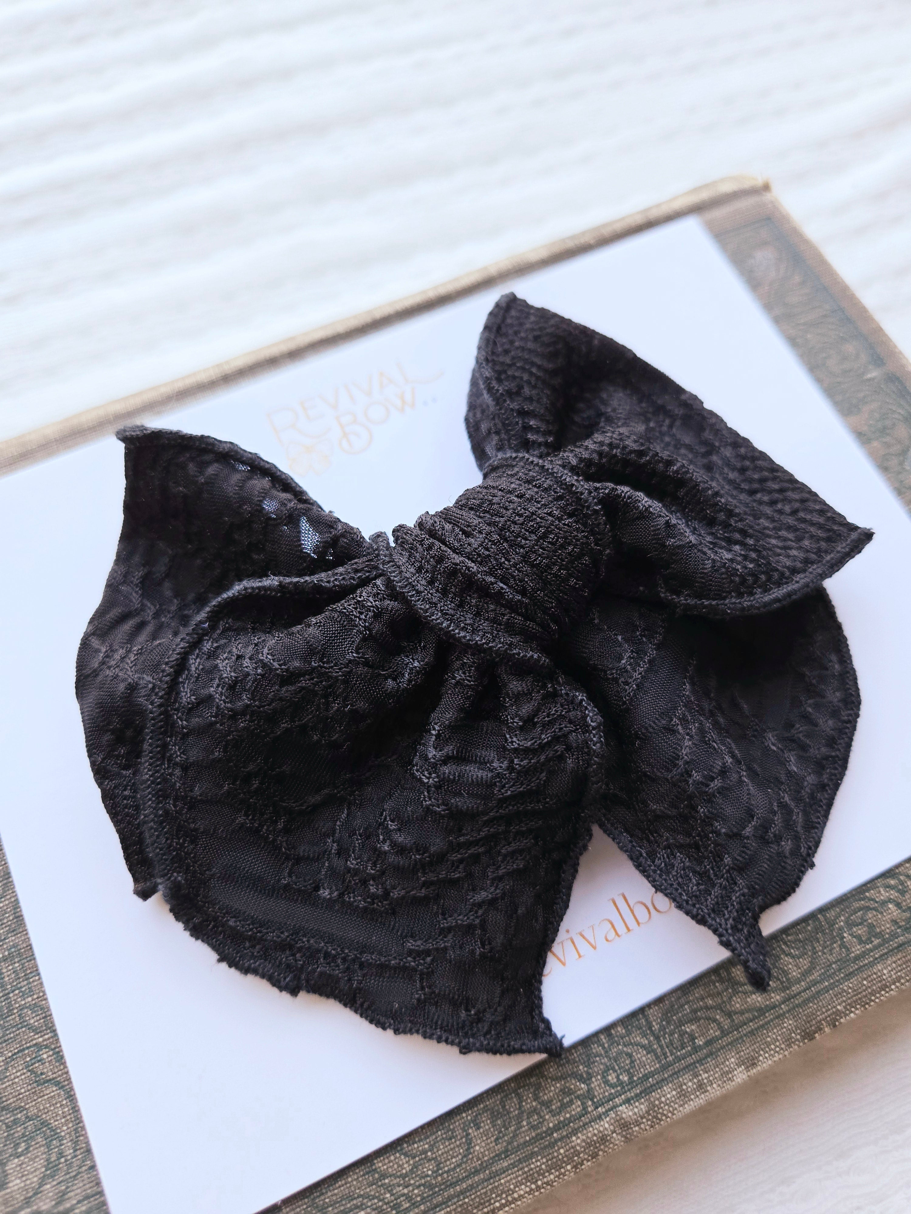 Fable Bow • Textured Black