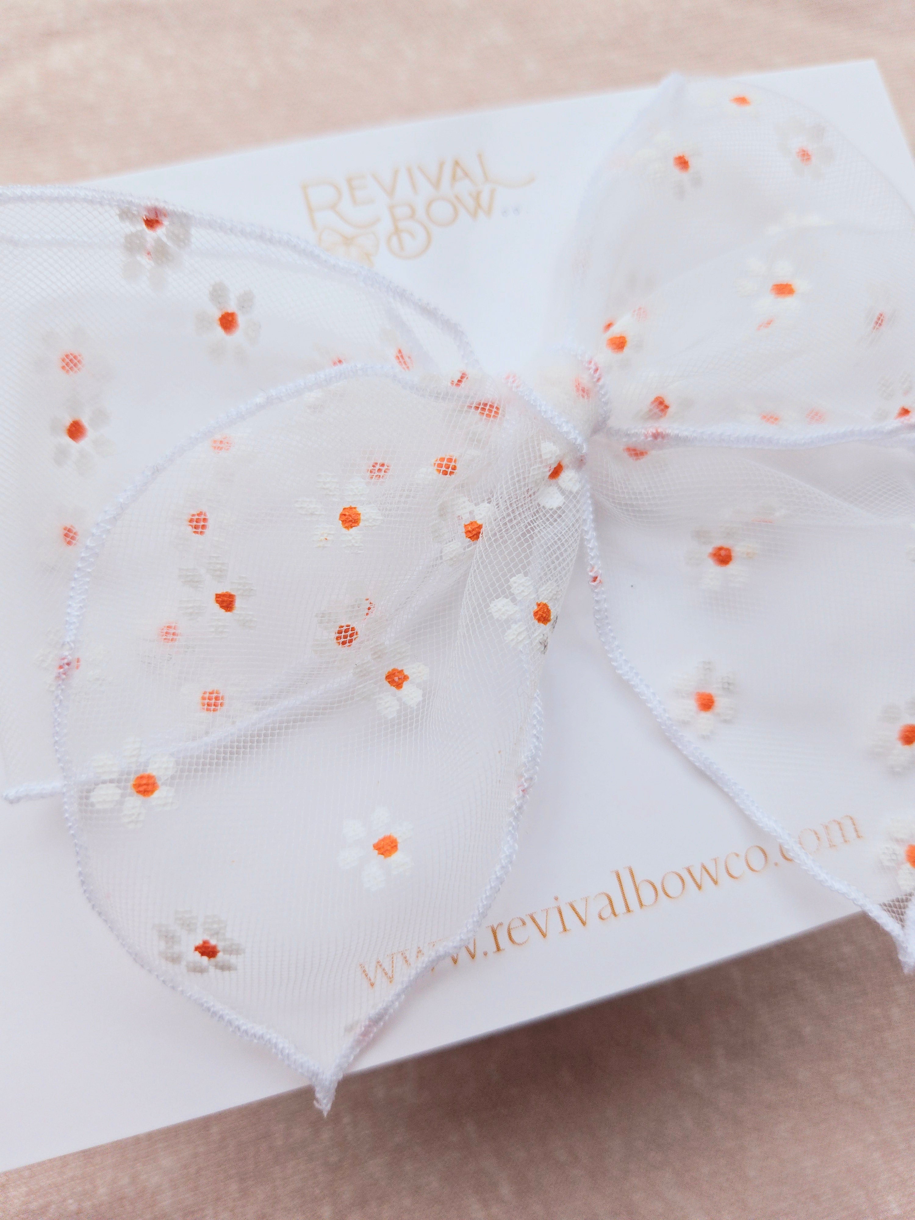 Fable Bow • Sheer Daisy