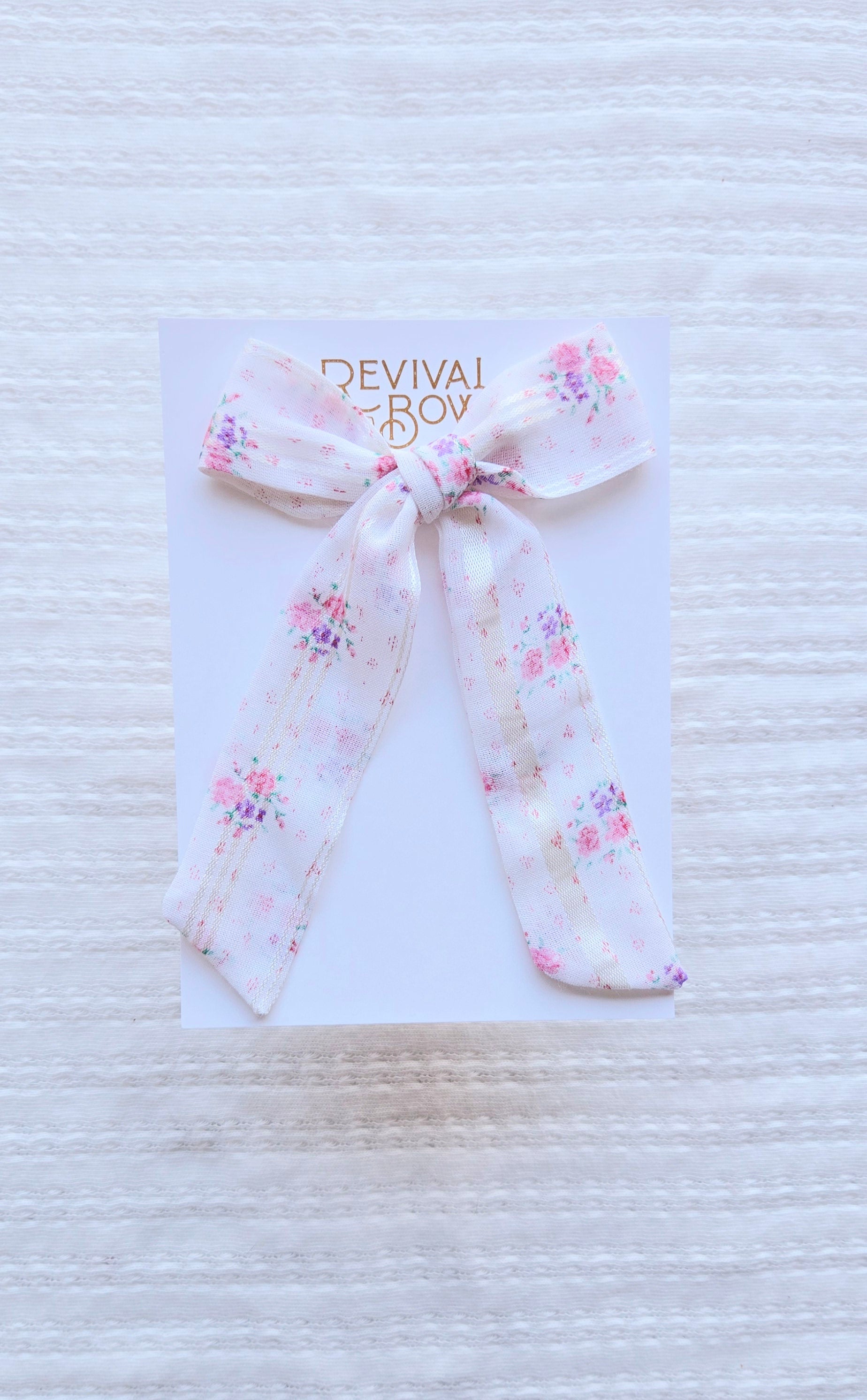 Long Tailed Bow • Rosetta