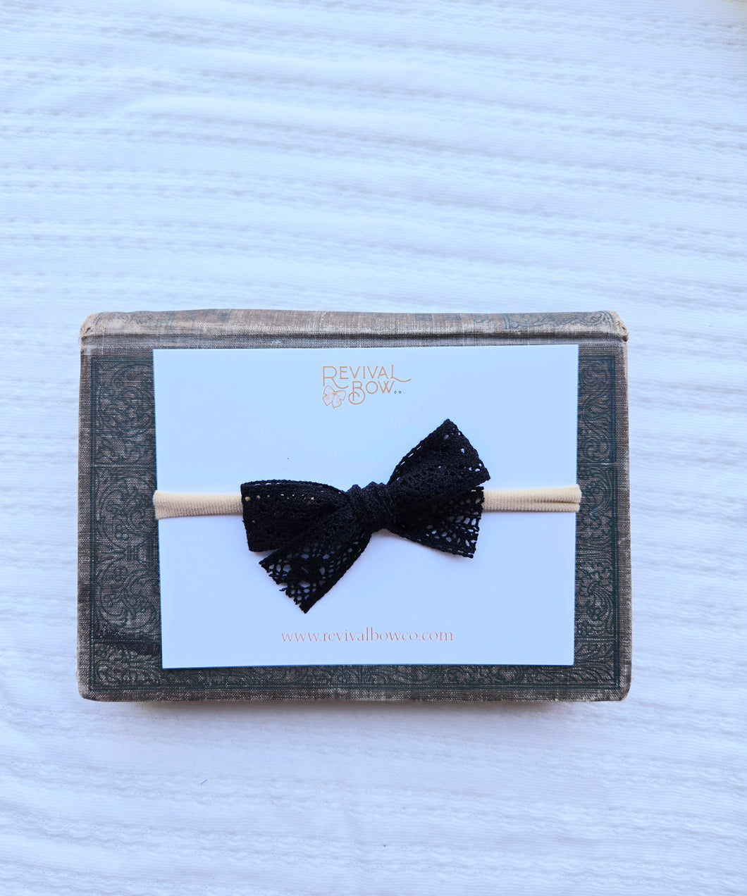 Black Trim Bow