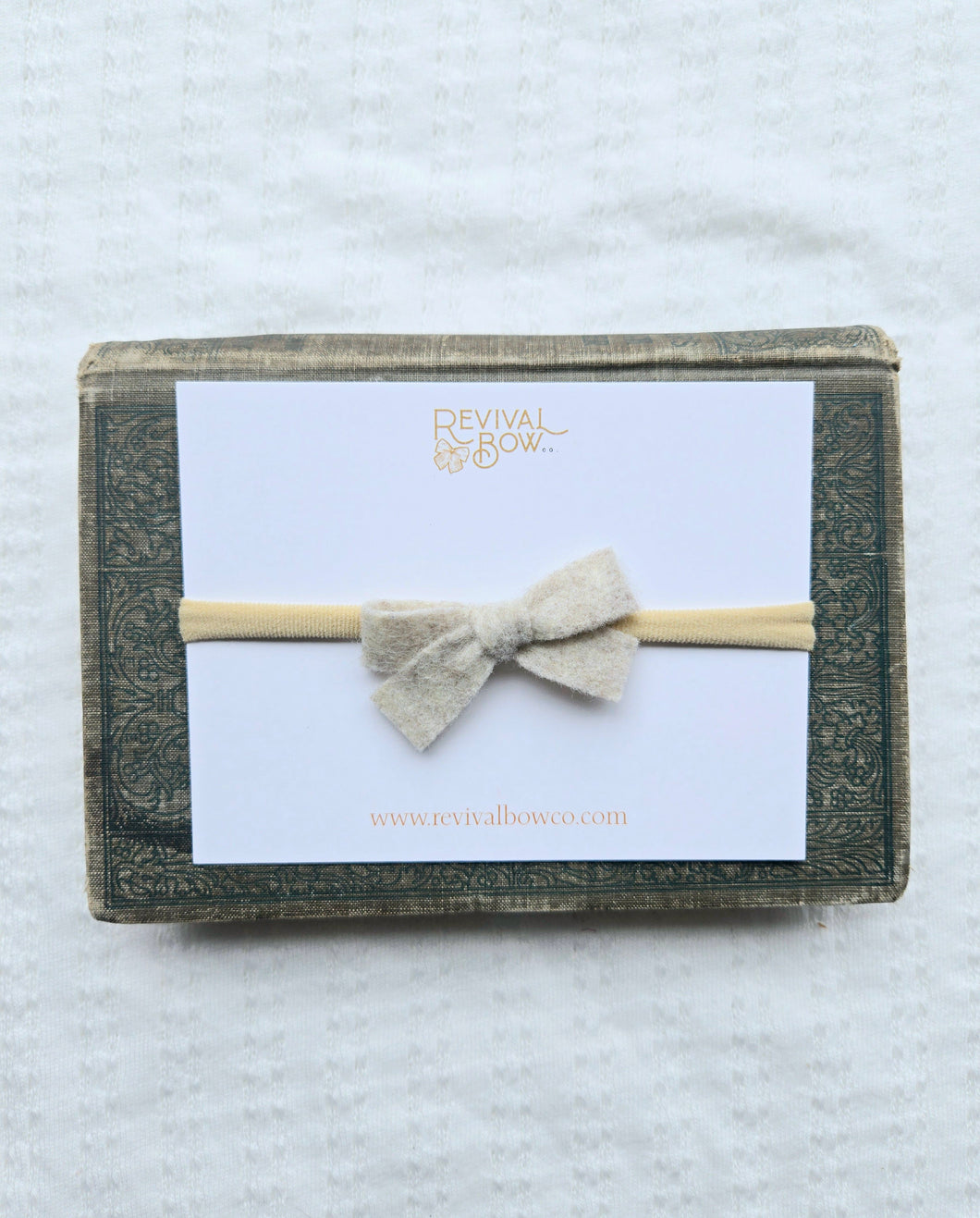 Mini Bow • Light Taupe