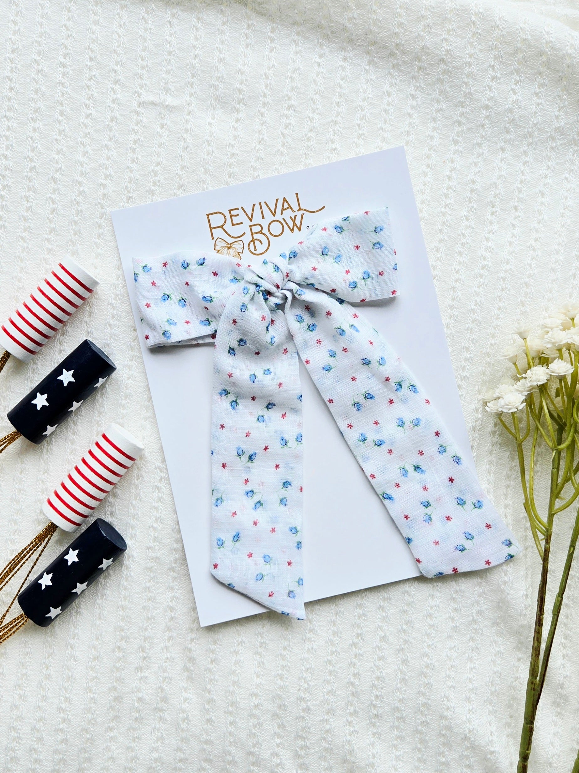 Long Tailed Bow • Floral/Stars