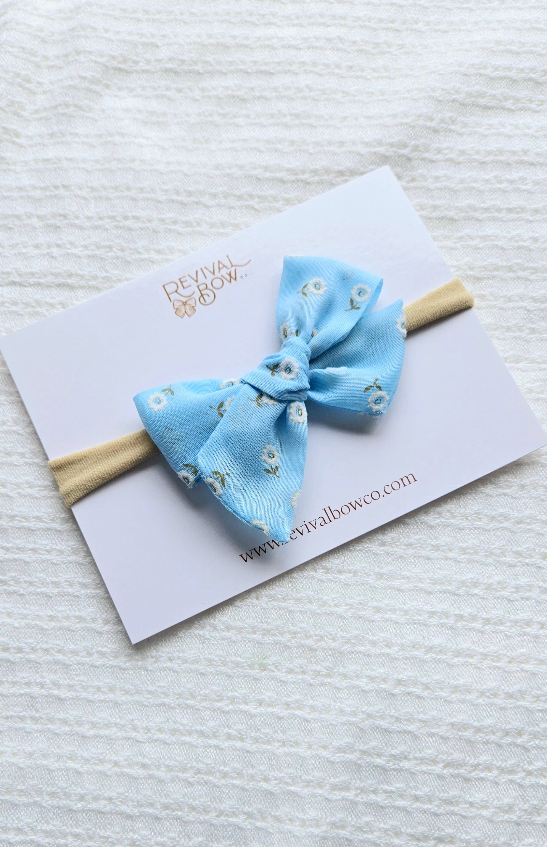 Small Pinwheel Bow • Flocked Blue Floral