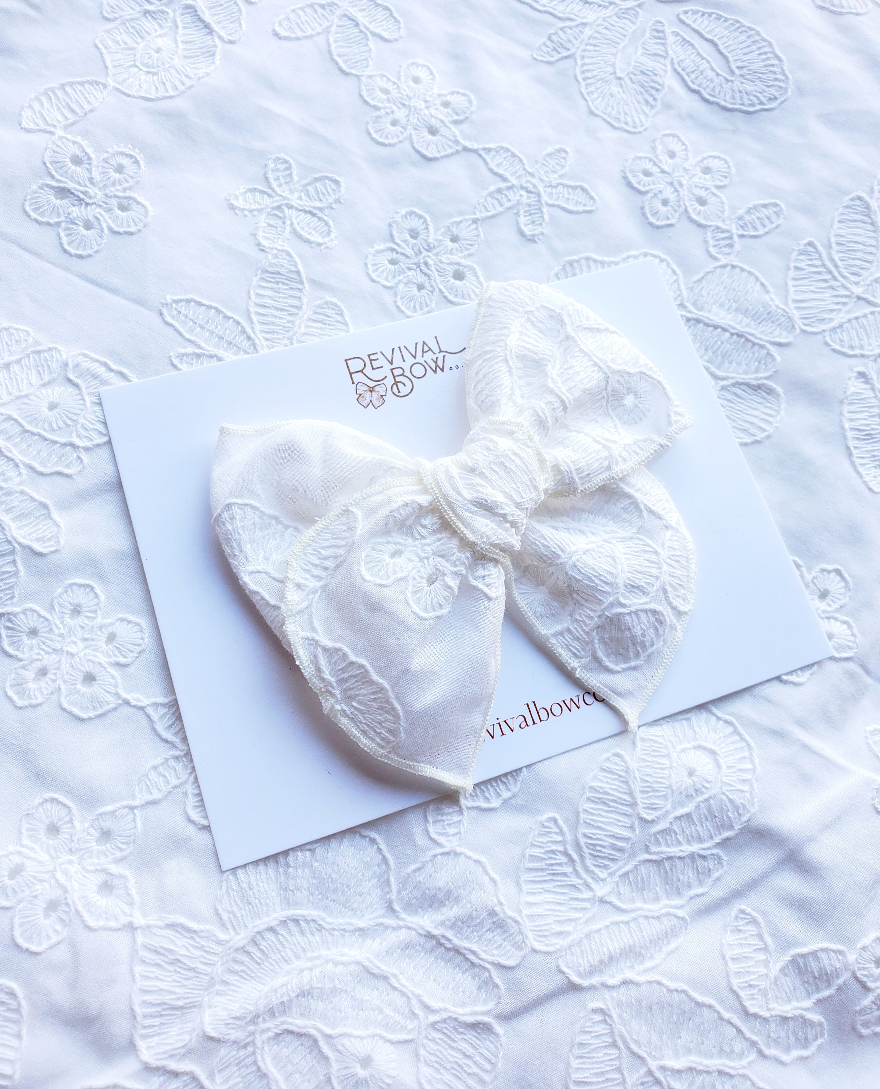 Fable Bow • White Lace